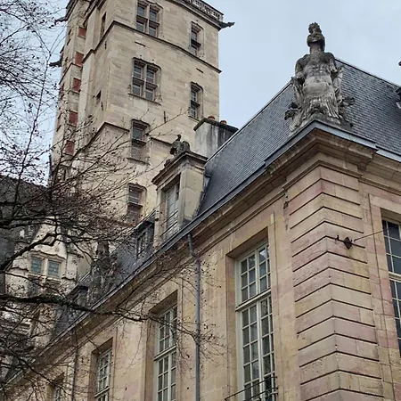 Le Saint Fiacre - Homillesime アパート