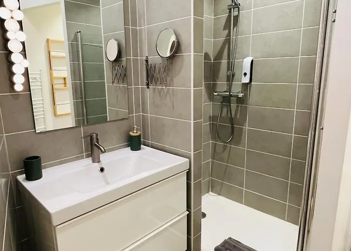 Le Saint Fiacre - Homillesime * ディジョン